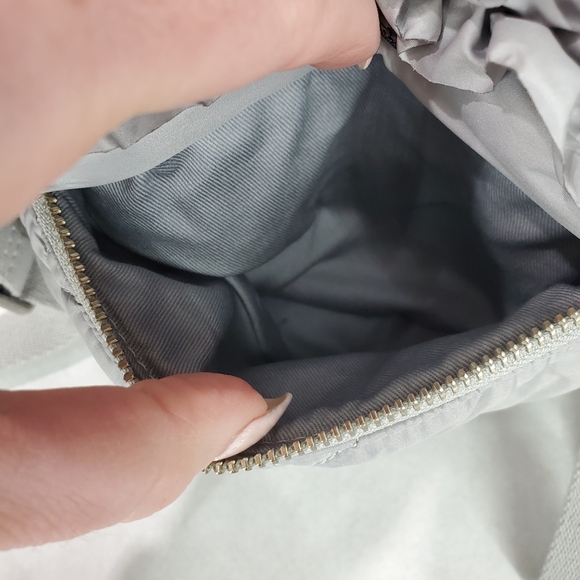 Juicy Couture Gray Nylon Quilted Swing Bag/Crossbody Bag Y2K YSRU1092 Silver NWT - Picture 11 of 16